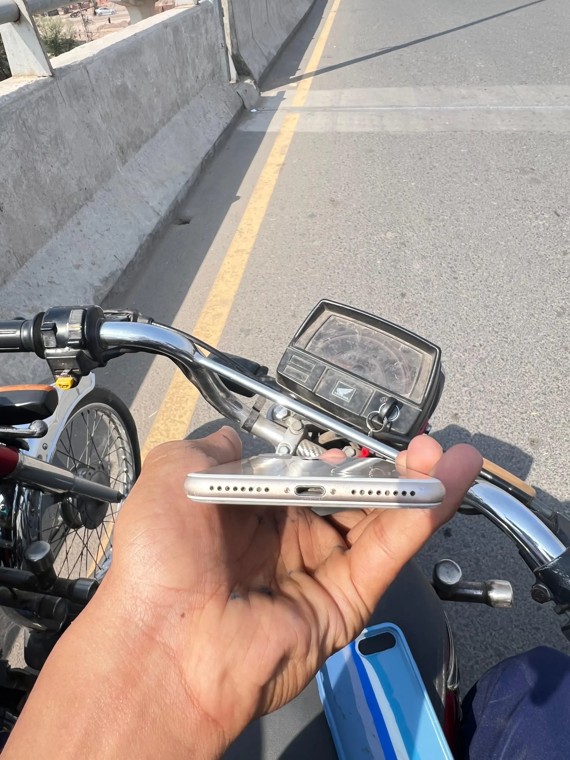 Iphone 7plus pta 128gb