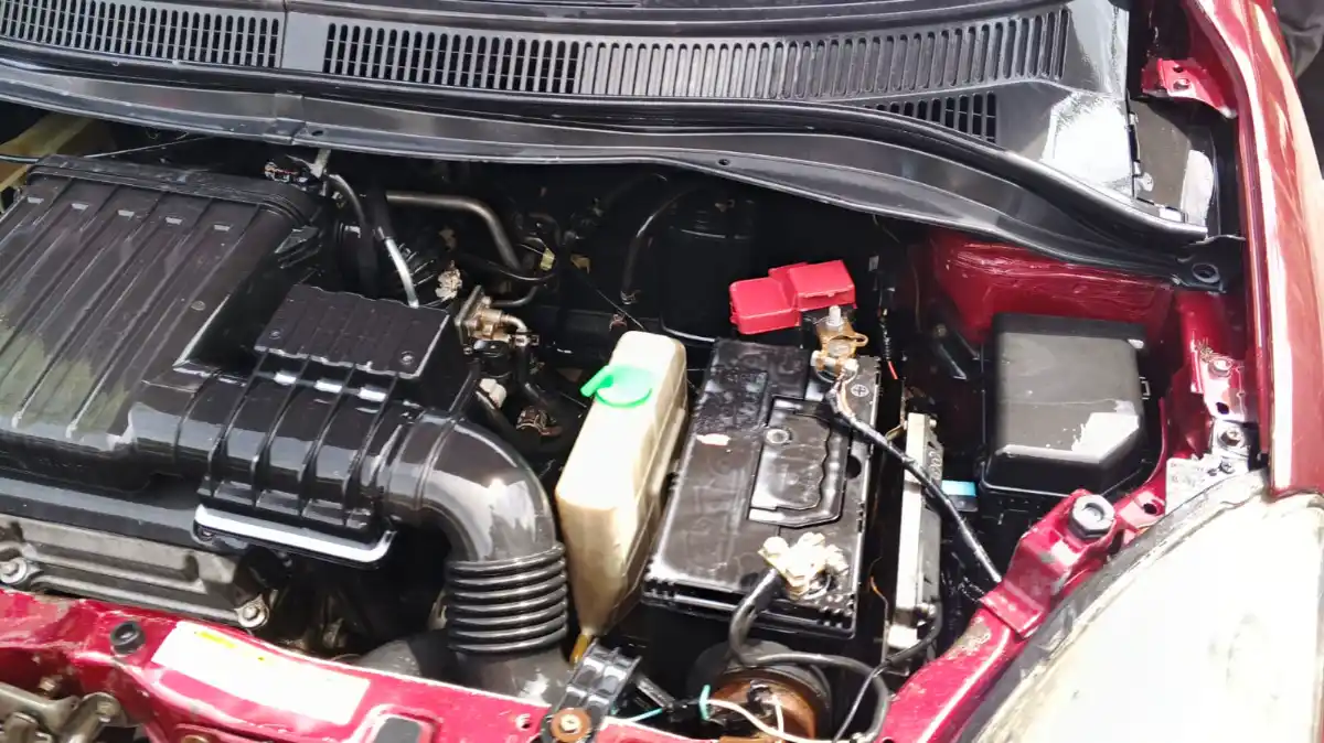 SUZUKI SWIFT DX ( Model 2011 ) – 1.3 CC (0333-0493926)