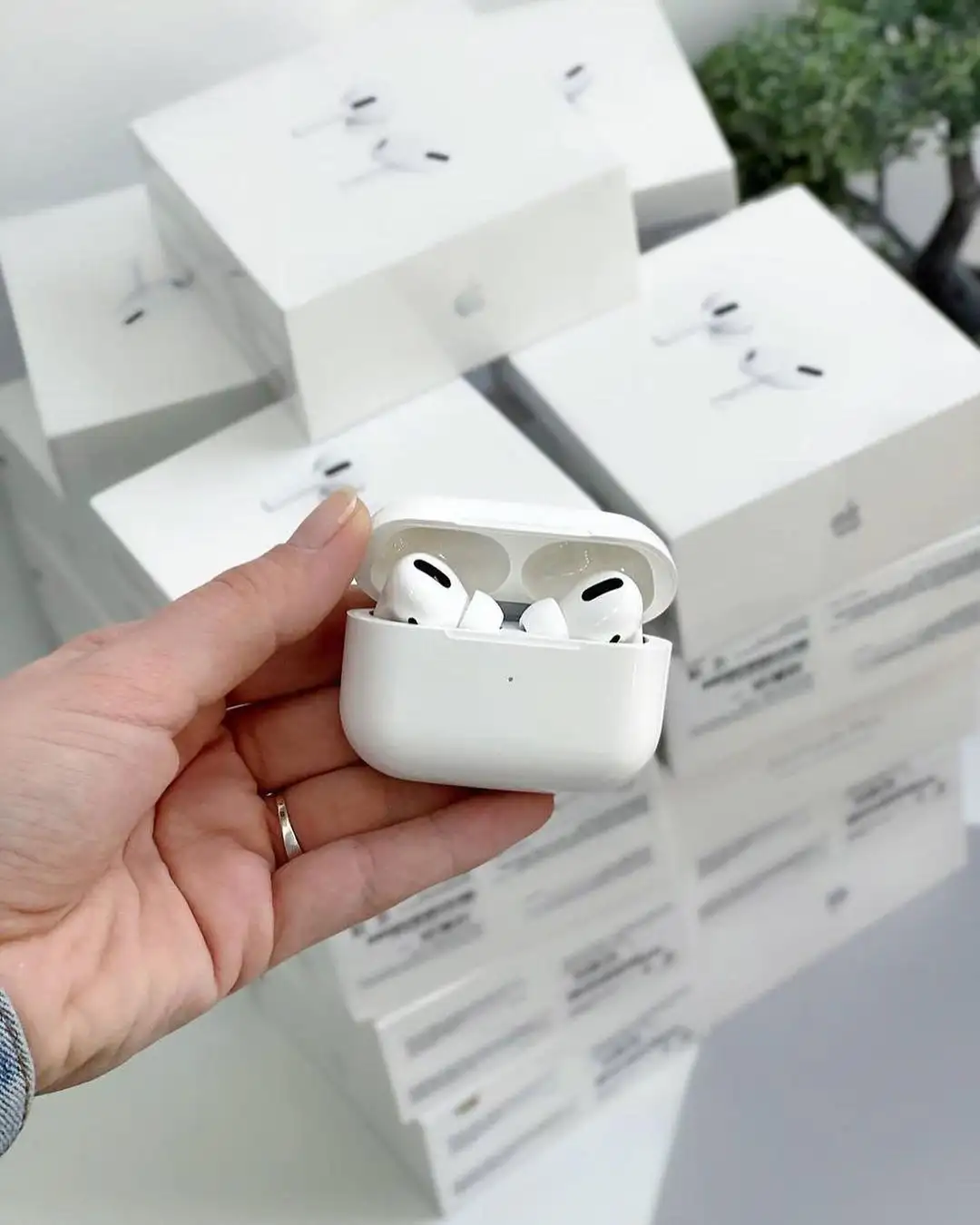 AirPods Pro 2nd Generation White Color with MagSafe Charging Case – Active Noise Cancellat