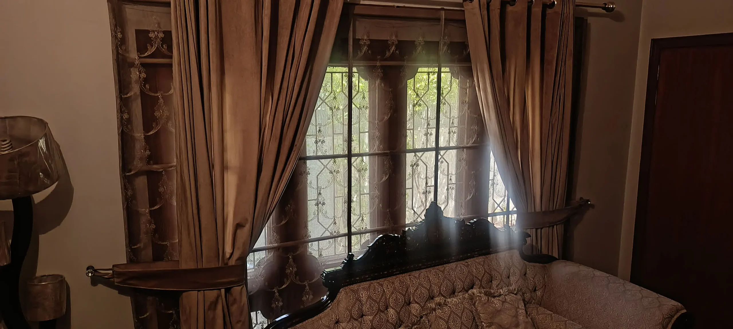 Brand new blind curtain full set