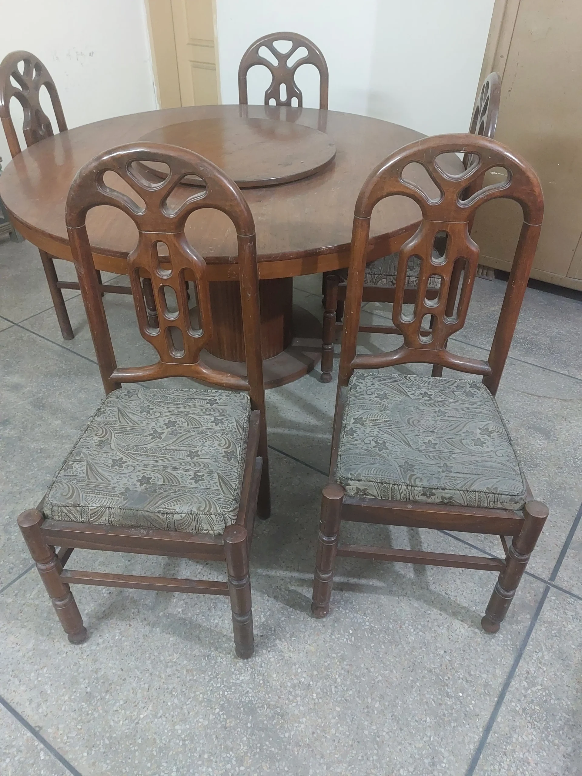 Dining tabal for sall