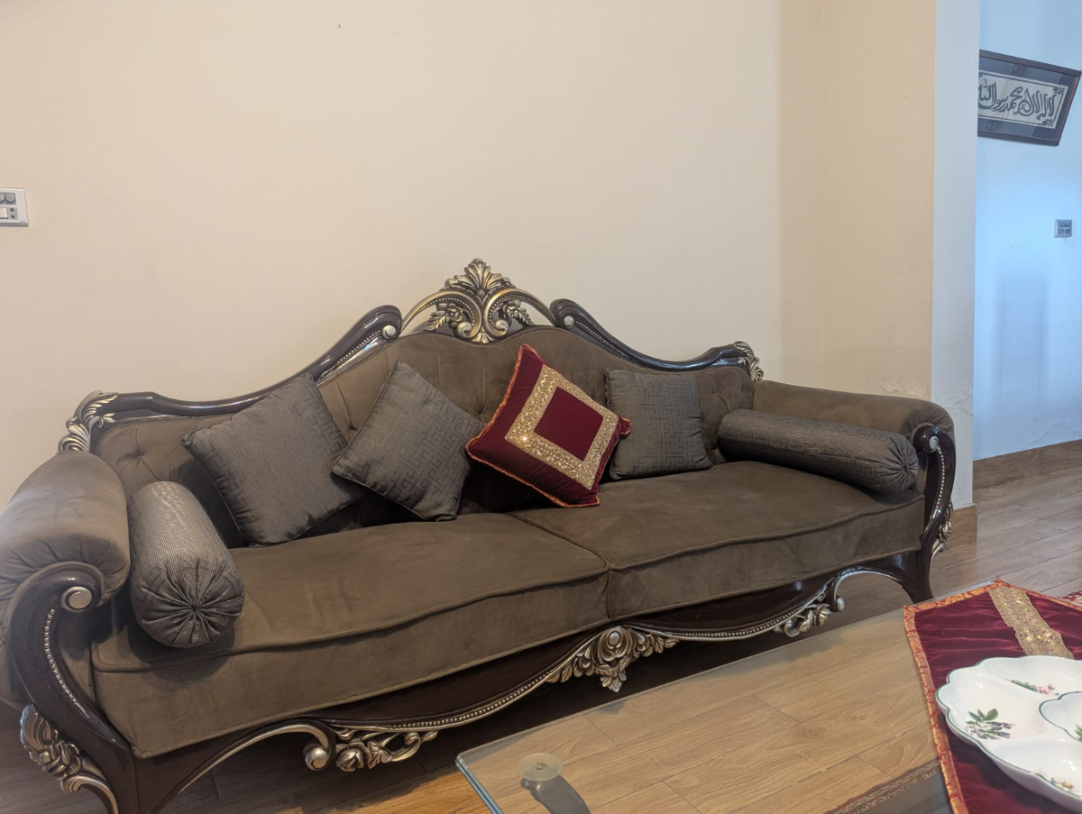 Pure sheesham wood chinoti sofa 3 tables
