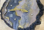 Stylish wall clock made by queen artist 🎨