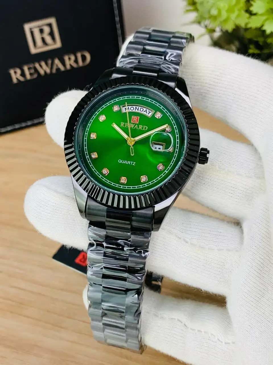 Reward Original Men’s Watch | Day Date Working | Stainless Steel Chain | Water Resistant |