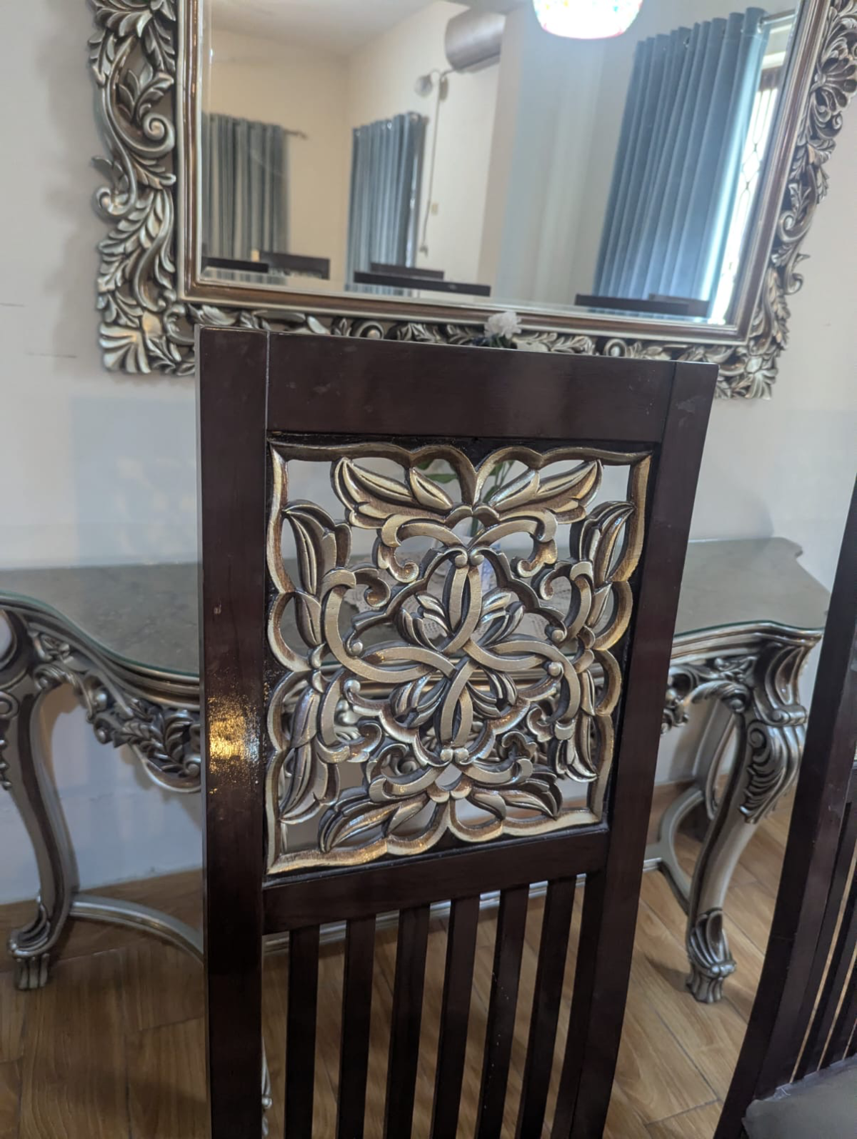 Pure sheesham chinoti wood 8 seater dining table