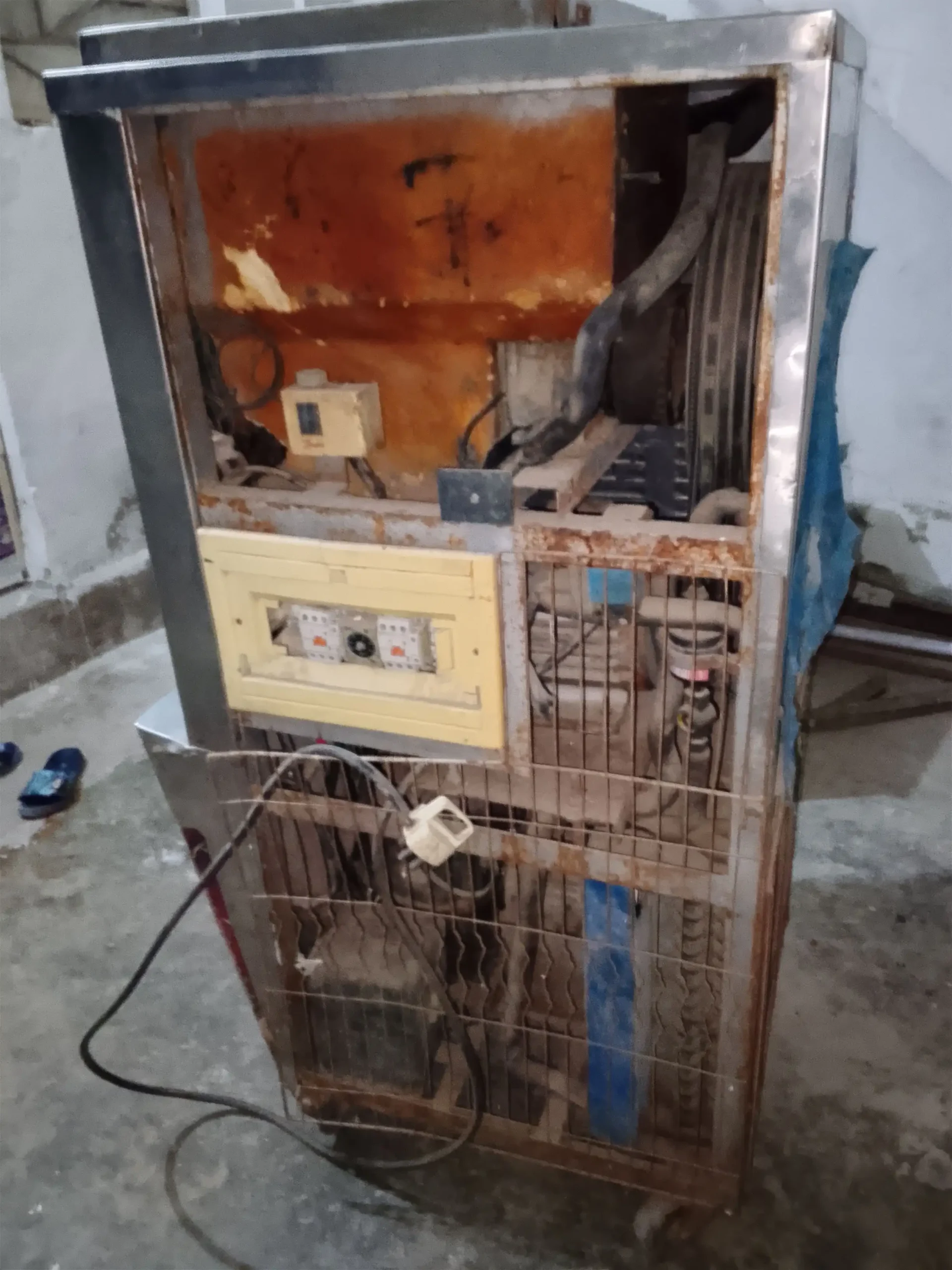Ice cream machine