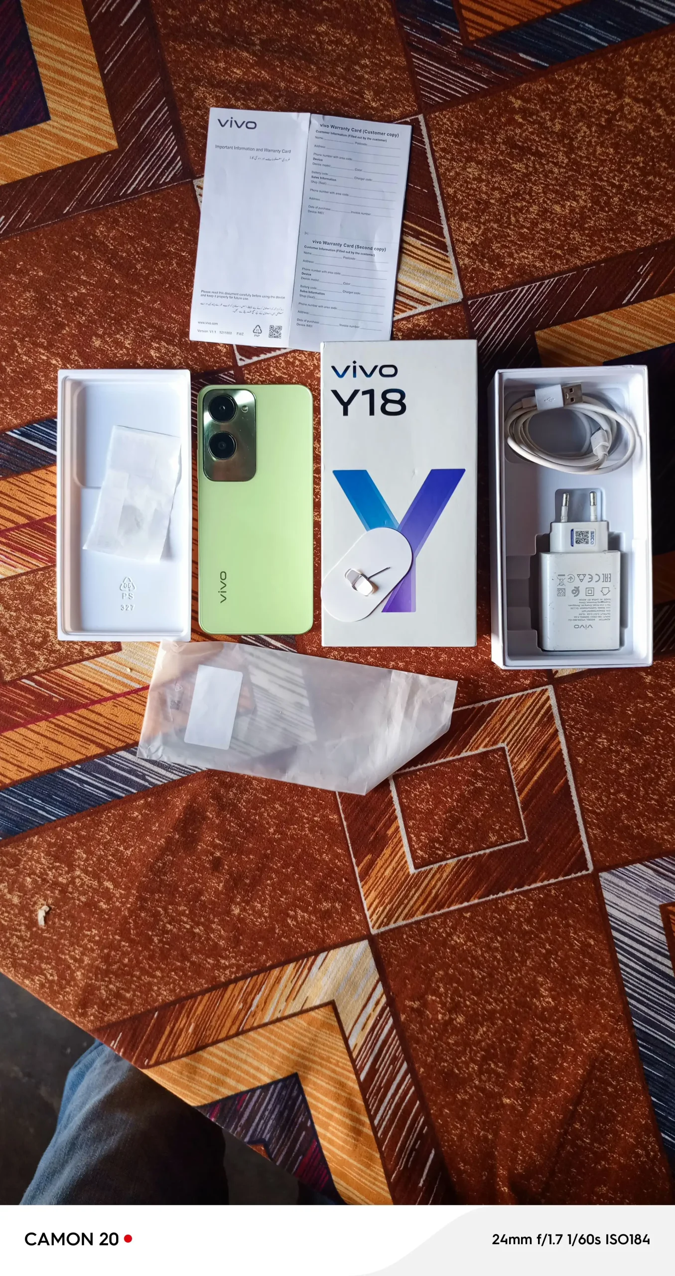 Vivo Y18 for sale 4 4GB 128GB with all complete Box 0328-6498423