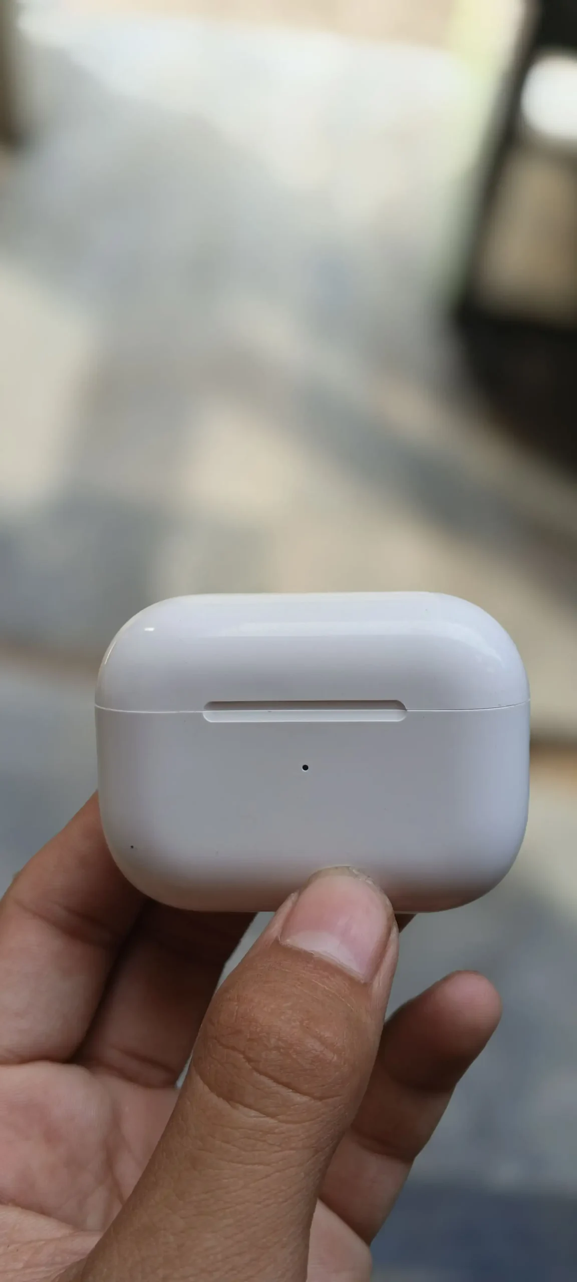 Urgent sale Karne hai Airbuds pro 2 just like new no any issue