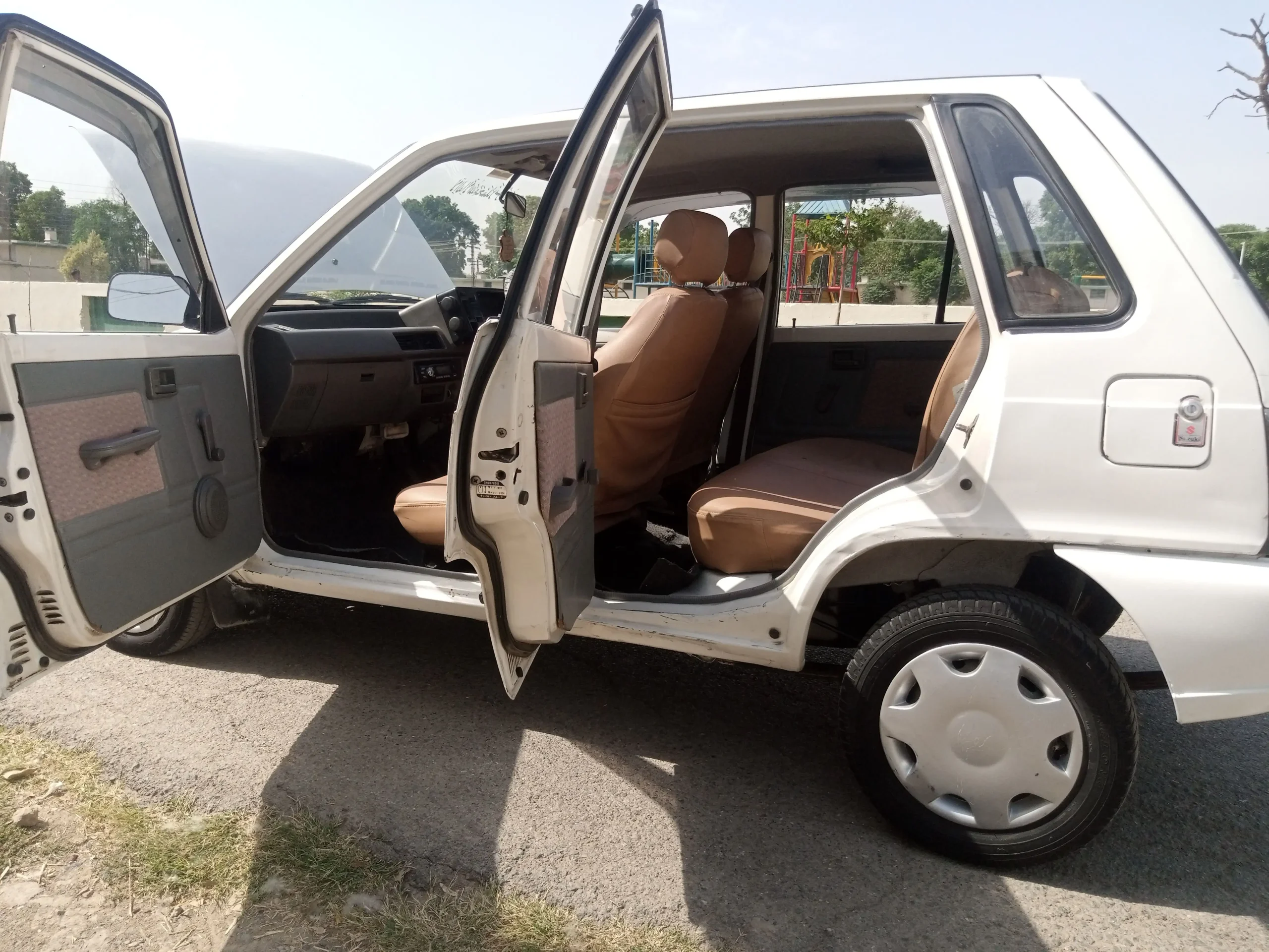 Suzuki Mehran vxr 2015