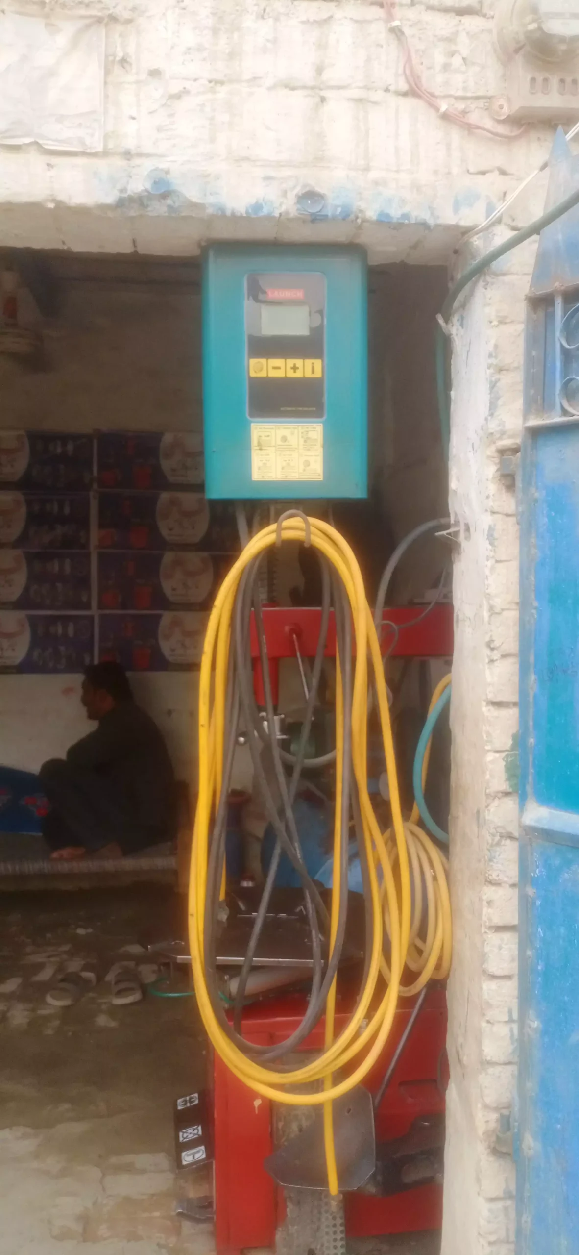 Rava giloli tire changer machine miter gheej heter taraly jack