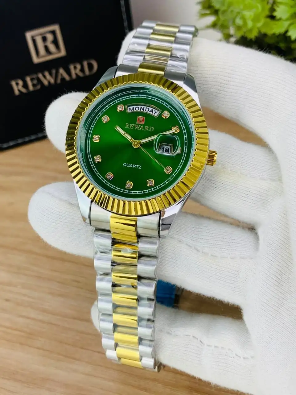 Reward Original Men’s Watch | Day Date Working | Stainless Steel Chain | Water Resistant |