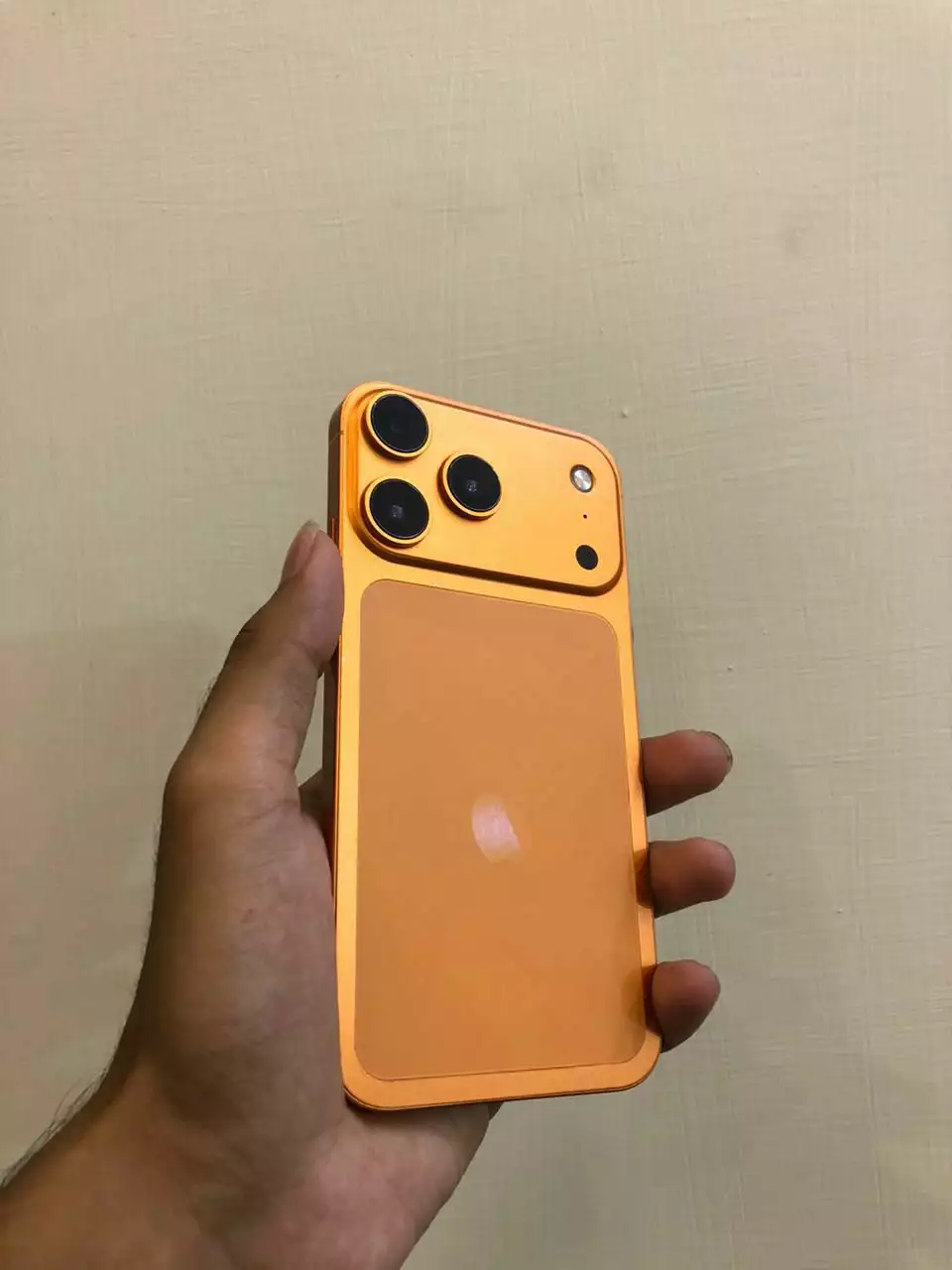 Iphone XR converted to 17 pro max jv