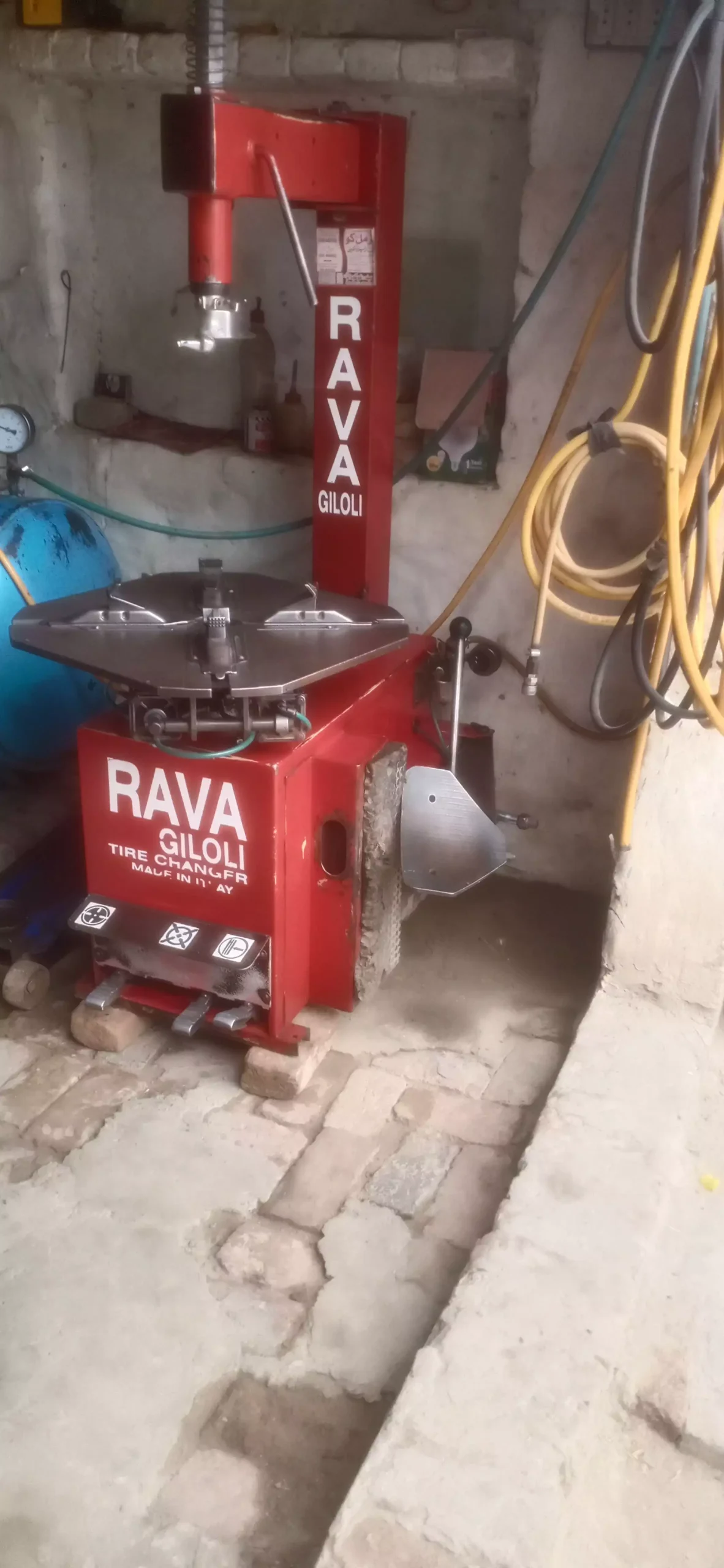 Rava giloli tire changer machine miter gheej heter taraly jack