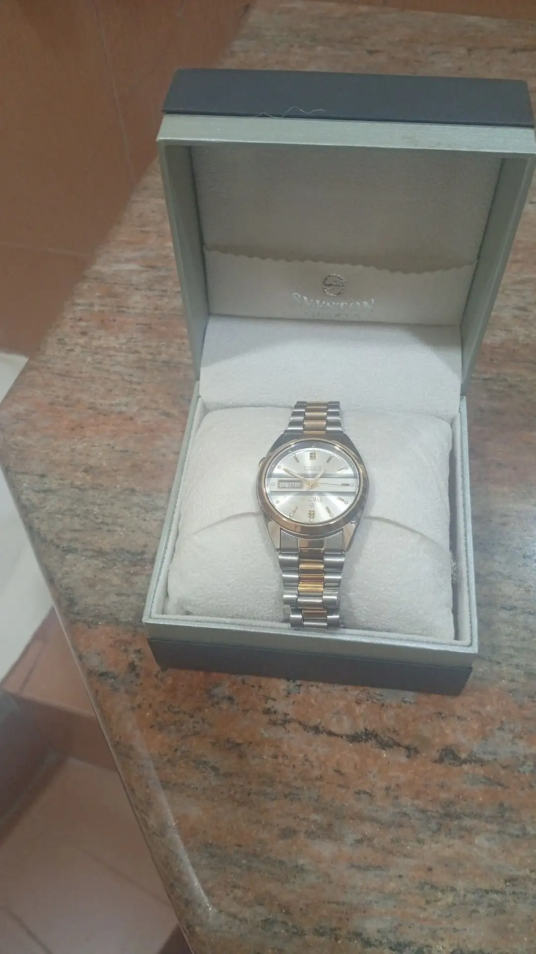 Sveston watch original