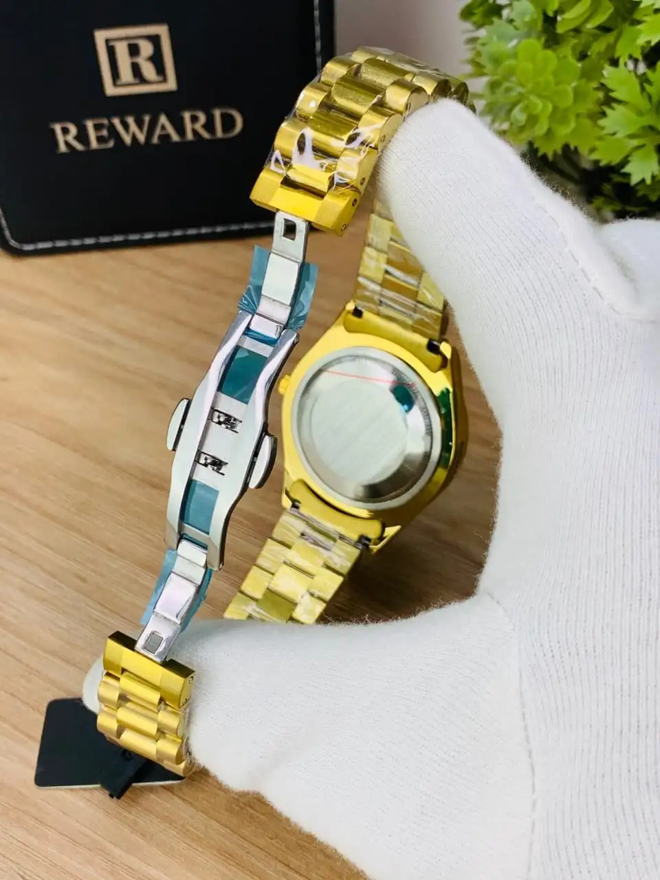 Reward Original Men’s Watch | Day Date Working | Stainless Steel Chain | Water Resistant |