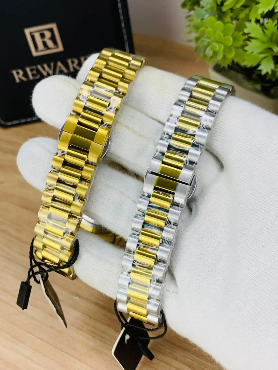 Reward Original Men’s Watch | Day Date Working | Stainless Steel Chain | Water Resistant |