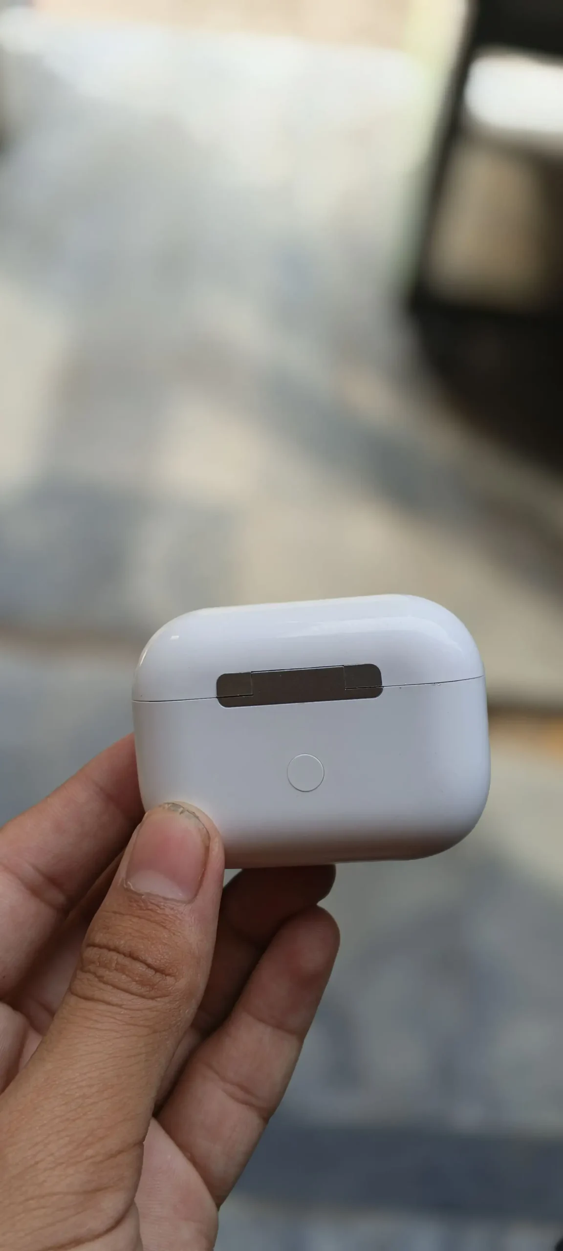Urgent sale Karne hai Airbuds pro 2 just like new no any issue