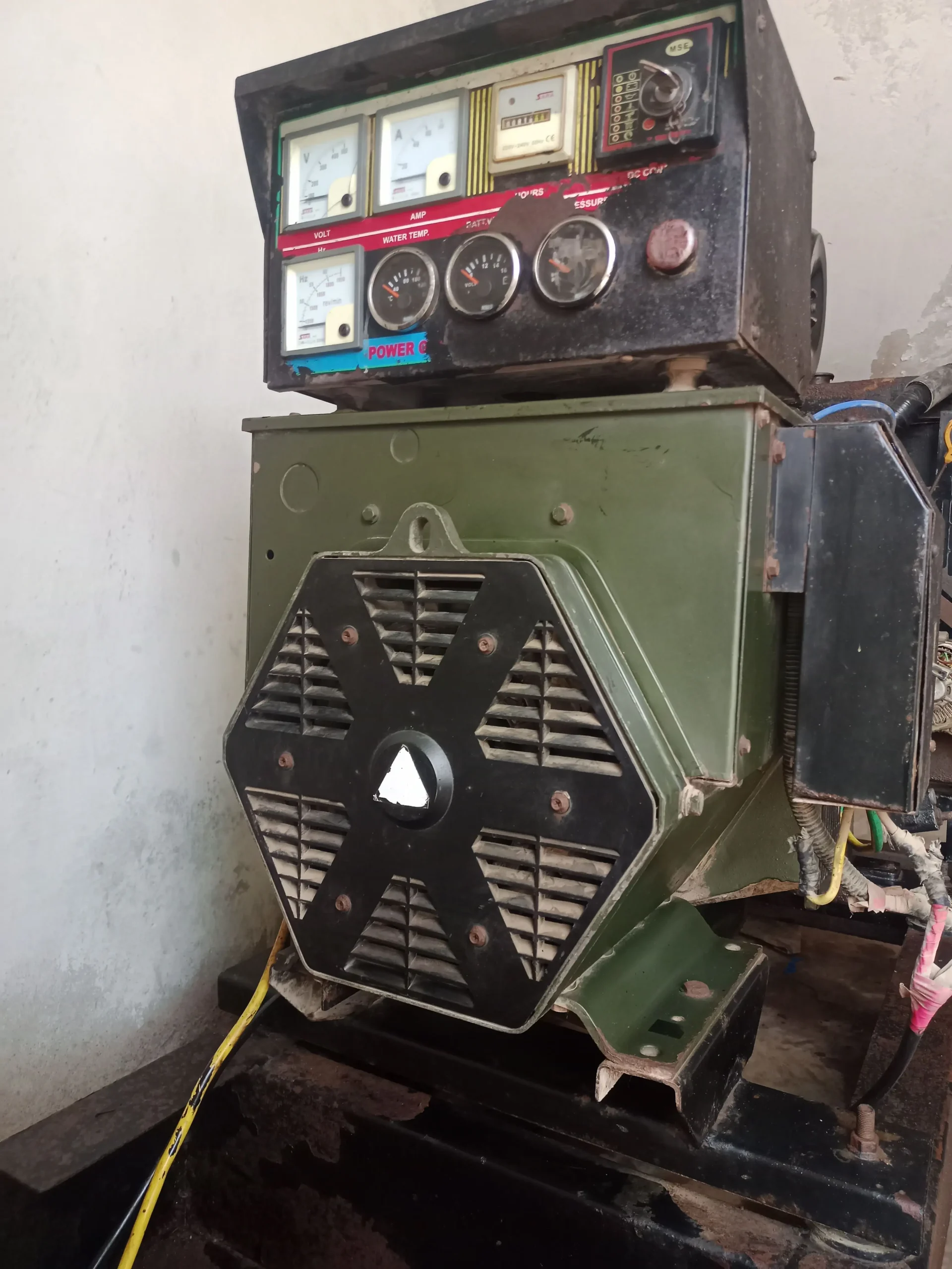 Gas generator