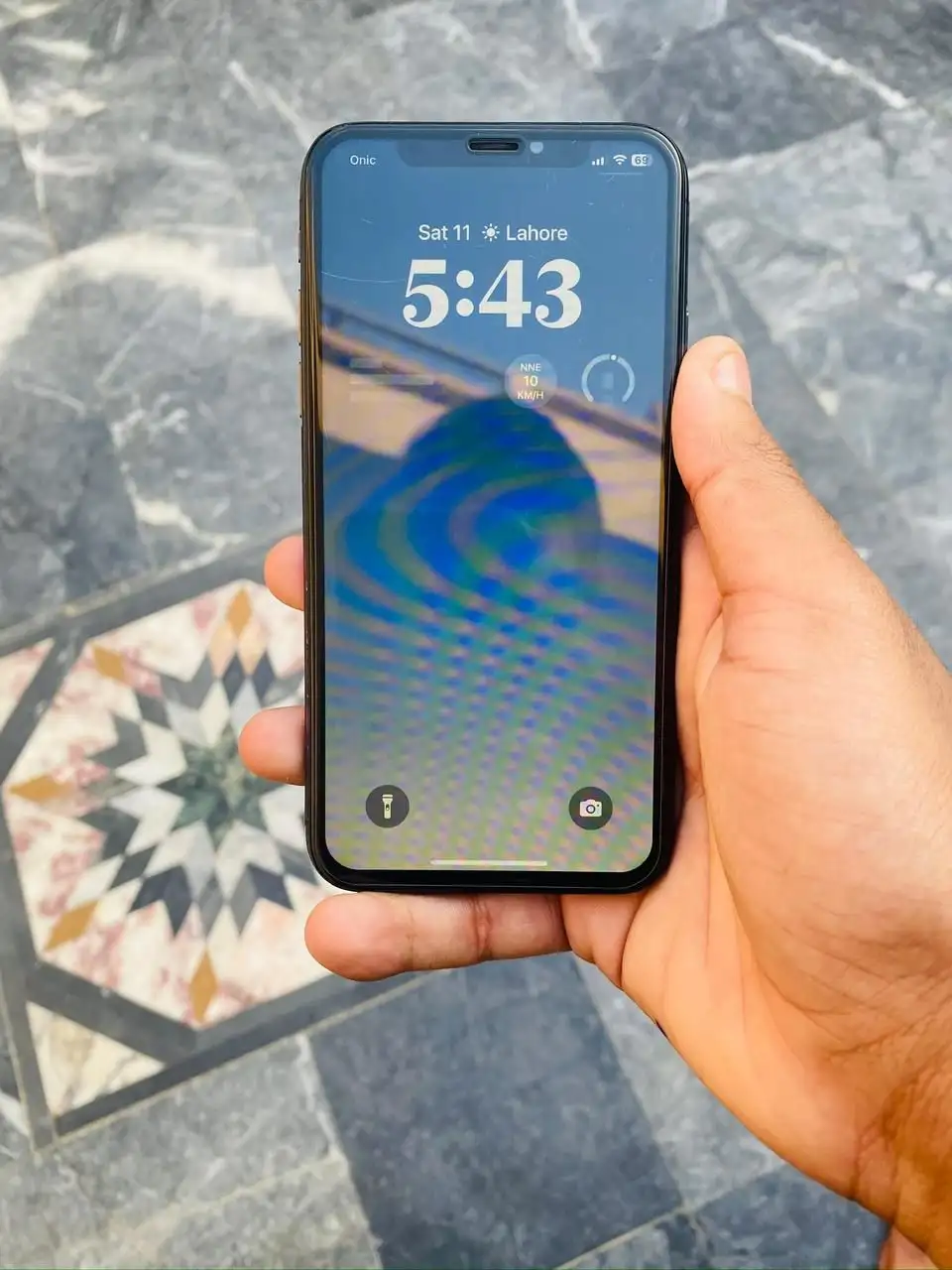 iPhone Xs frent protait nhi chlta baqi 10 by 10condation