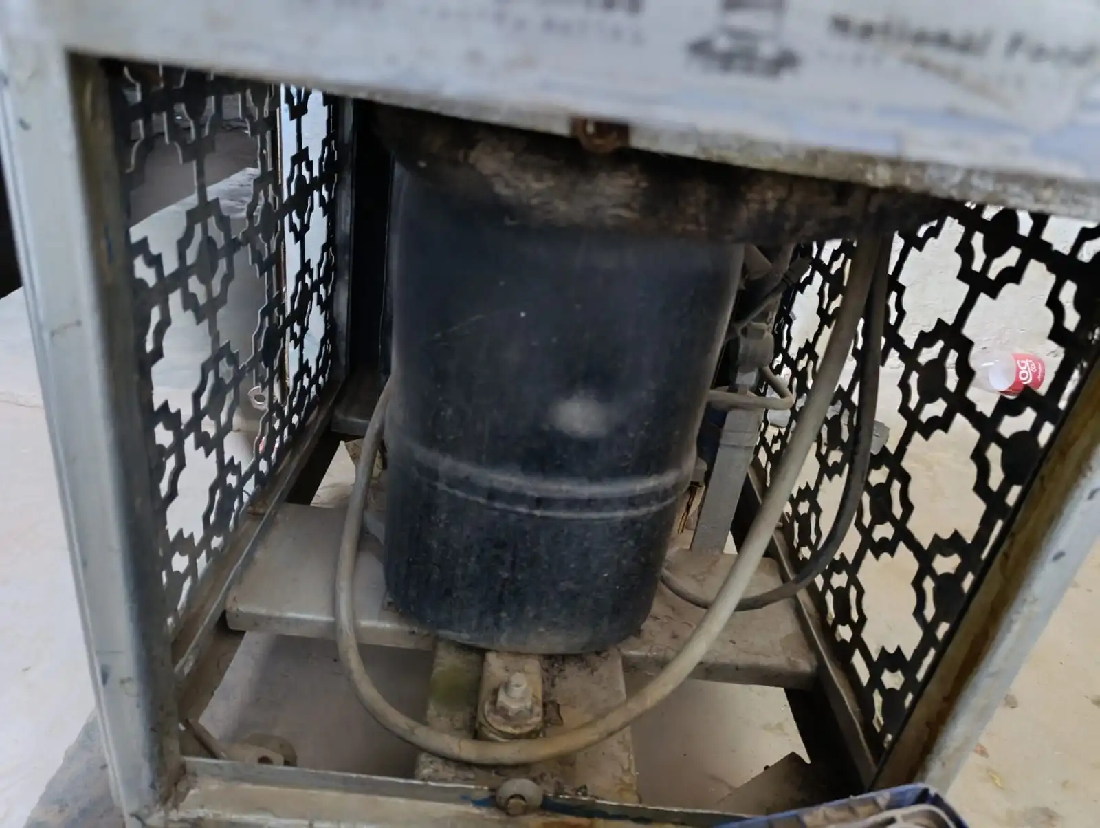 Cone ice-cream machine