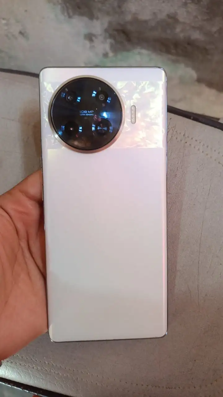 Tecno Spark 20 pro+
