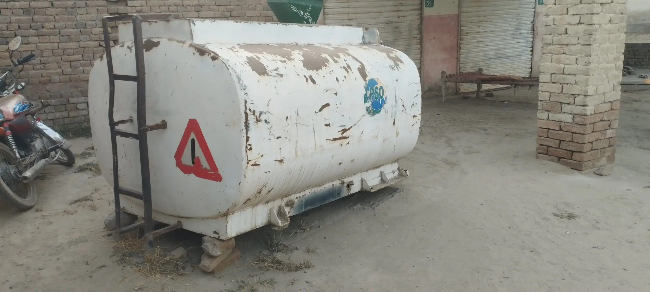 Tanki 2500 ltr