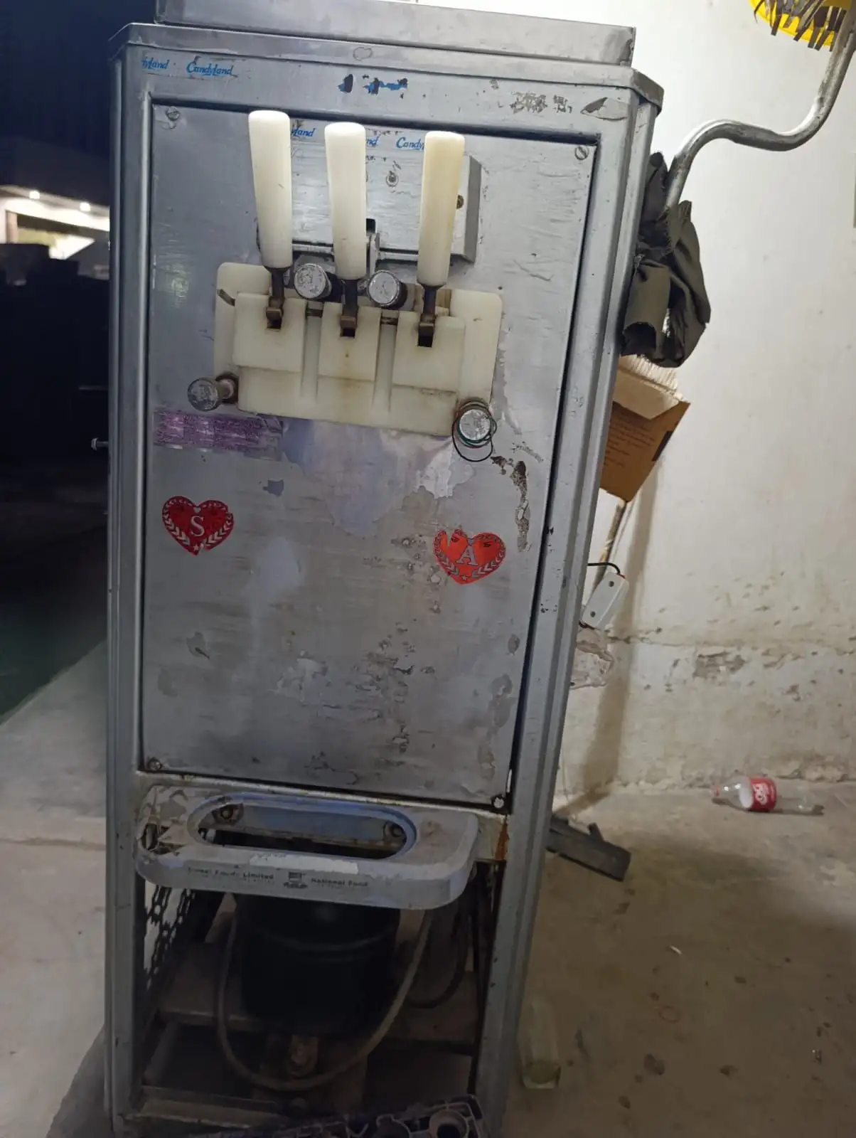 Cone ice-cream machine