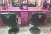 Without mekup and mirror only furniture