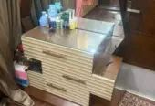Selling my bedroom set