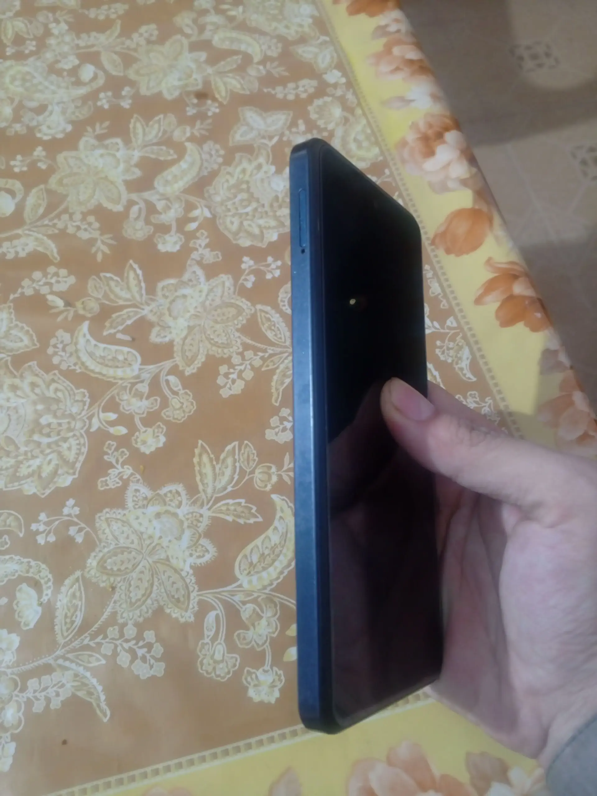 Nubia V 60 Design 16 GB 256 GB