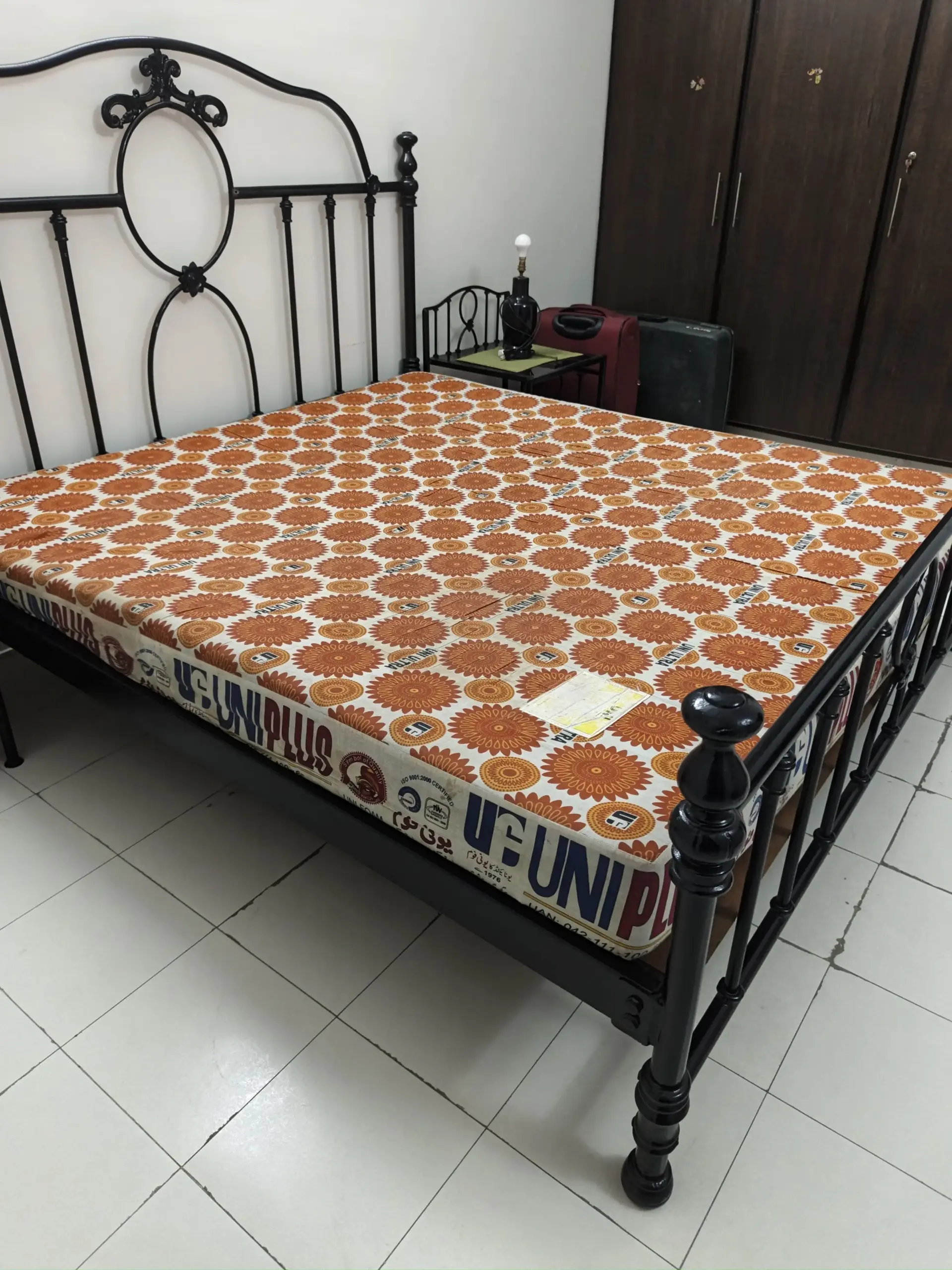 Uni foam mattress