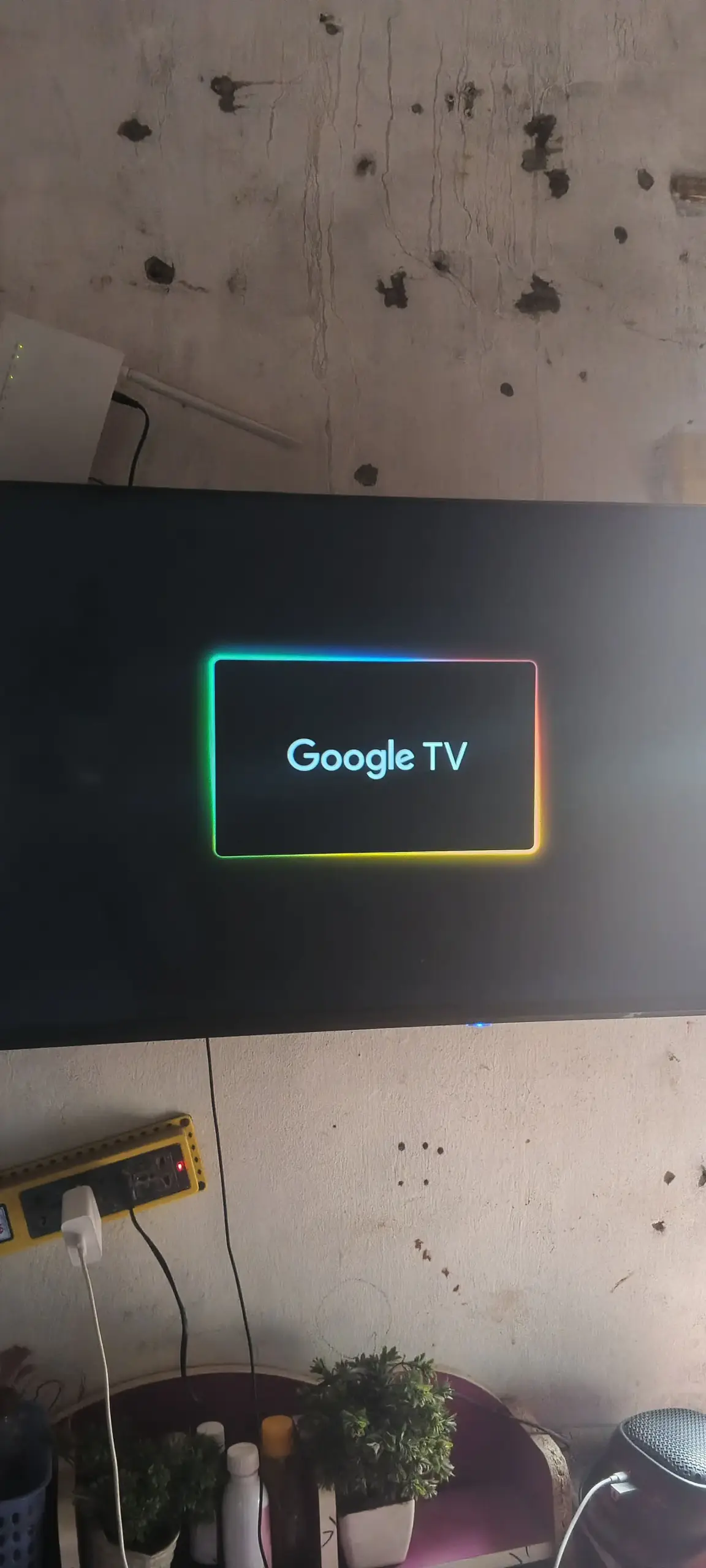 Google smart TV Android 44 inch