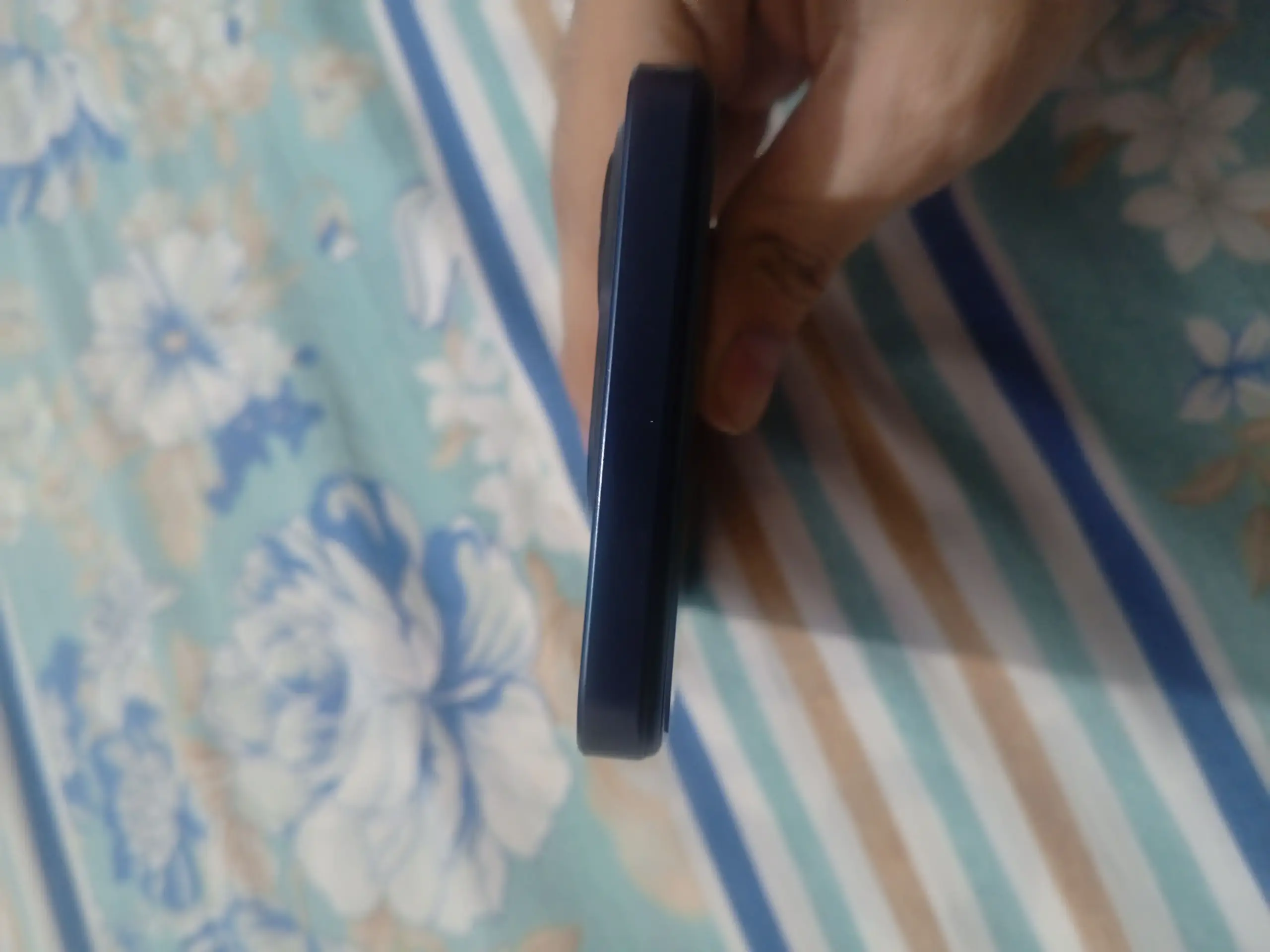 Nubia V 60 Design 16 GB 256 GB