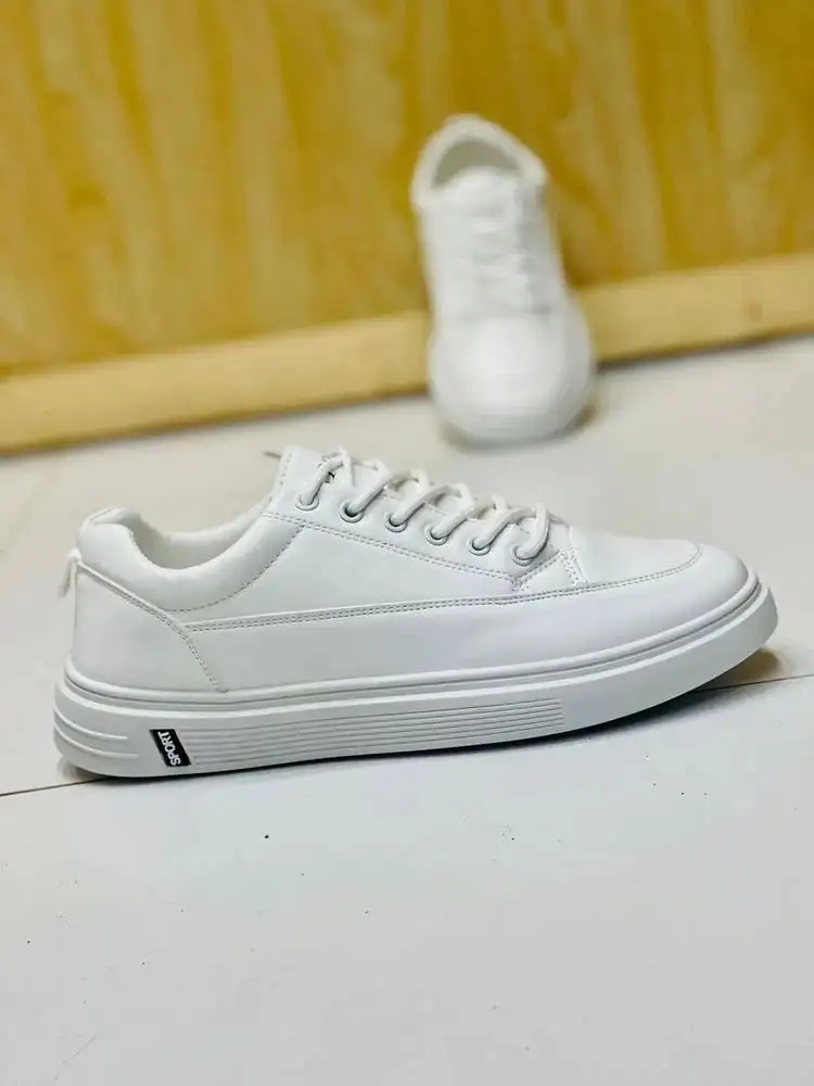 Shoeses