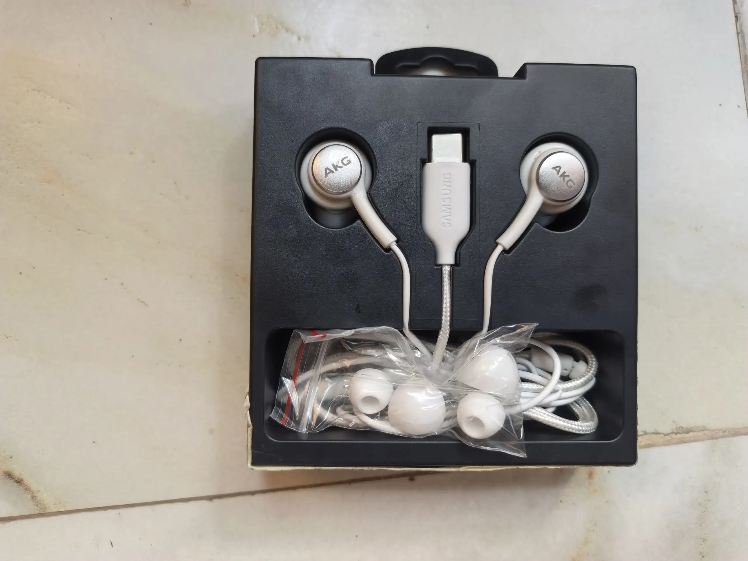 Samsung ANC EARPHONES TYPE C Tuned by AKG