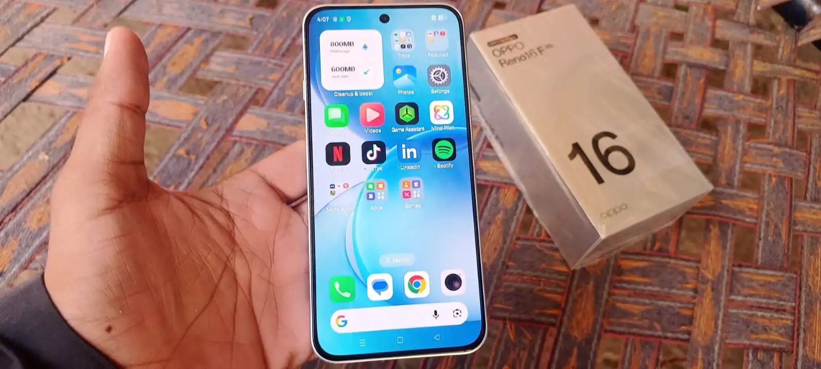 Oppo Reno 16f just box open