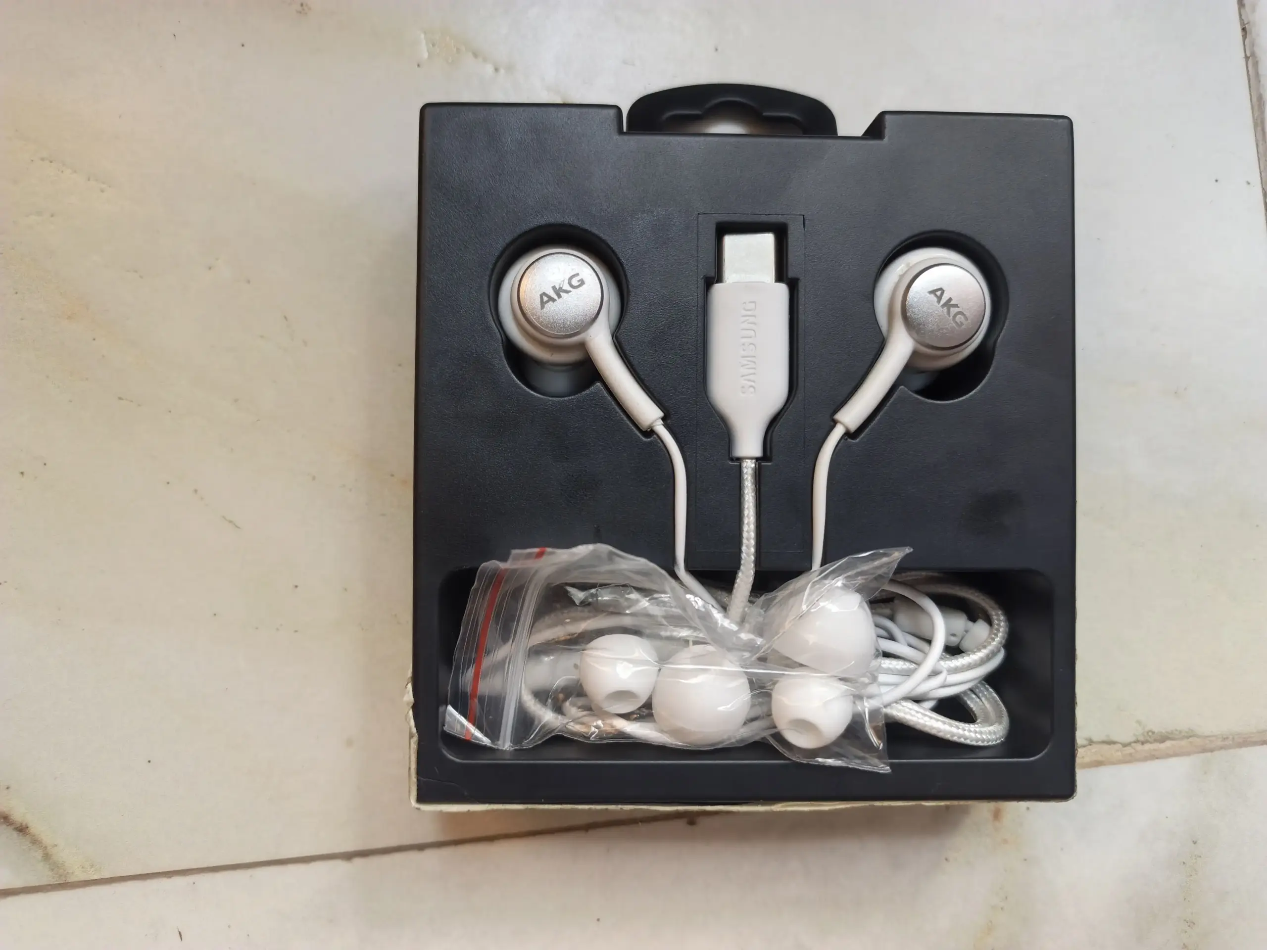 Samsung ANC EARPHONES TYPE C Tuned by AKG
