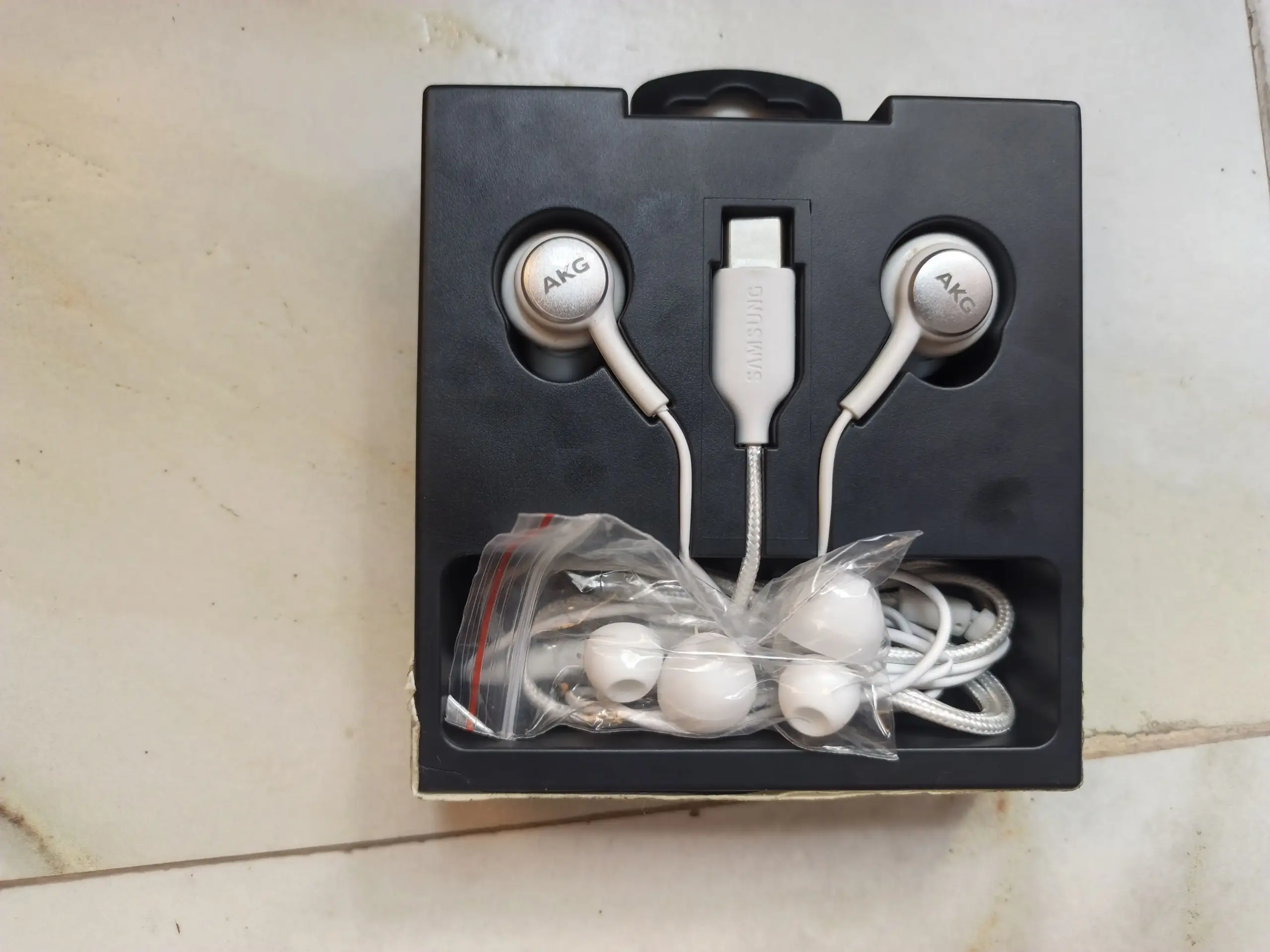Samsung ANC EARPHONES TYPE C Tuned by AKG