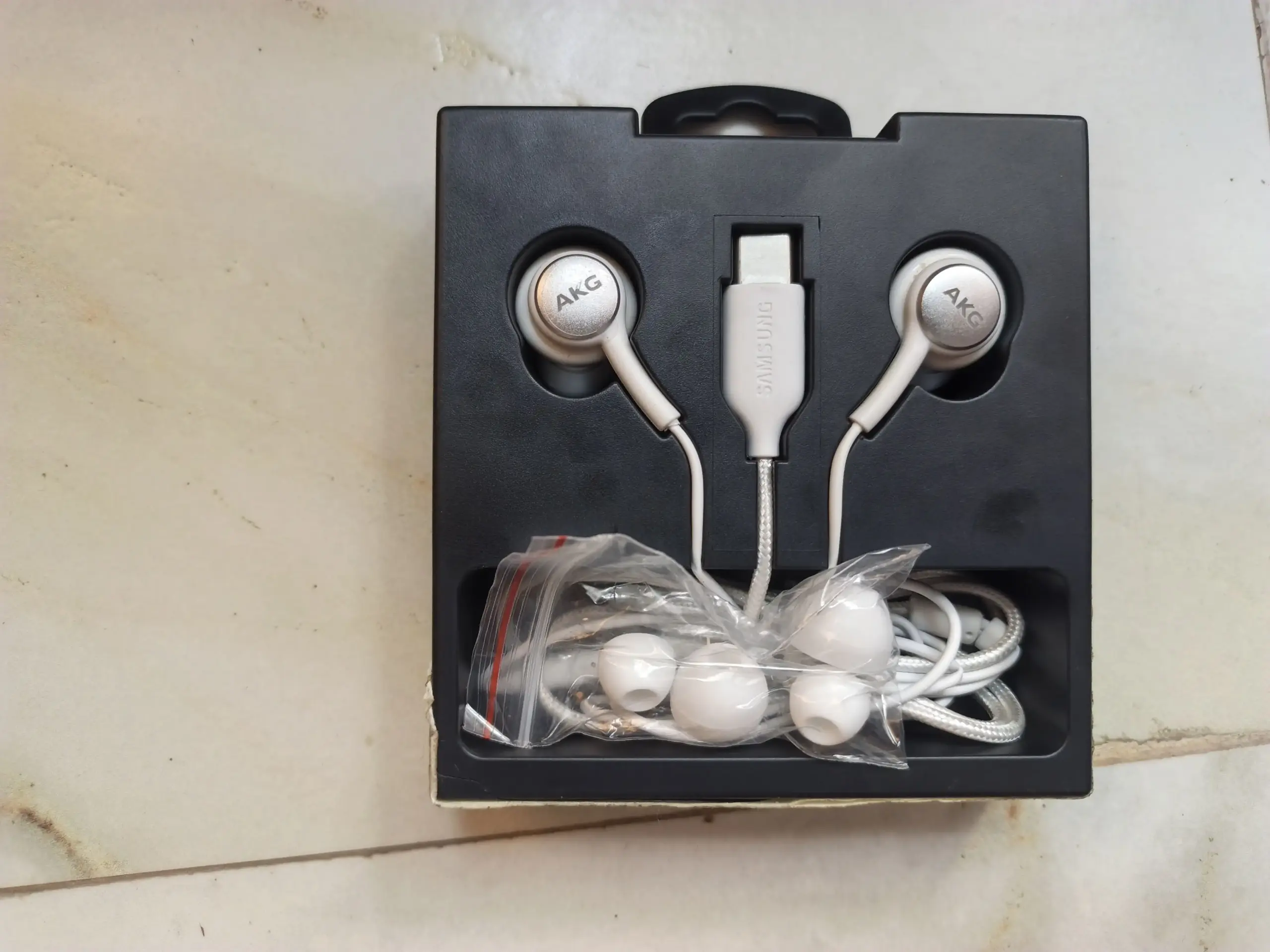 Samsung ANC EARPHONES TYPE C Tuned by AKG