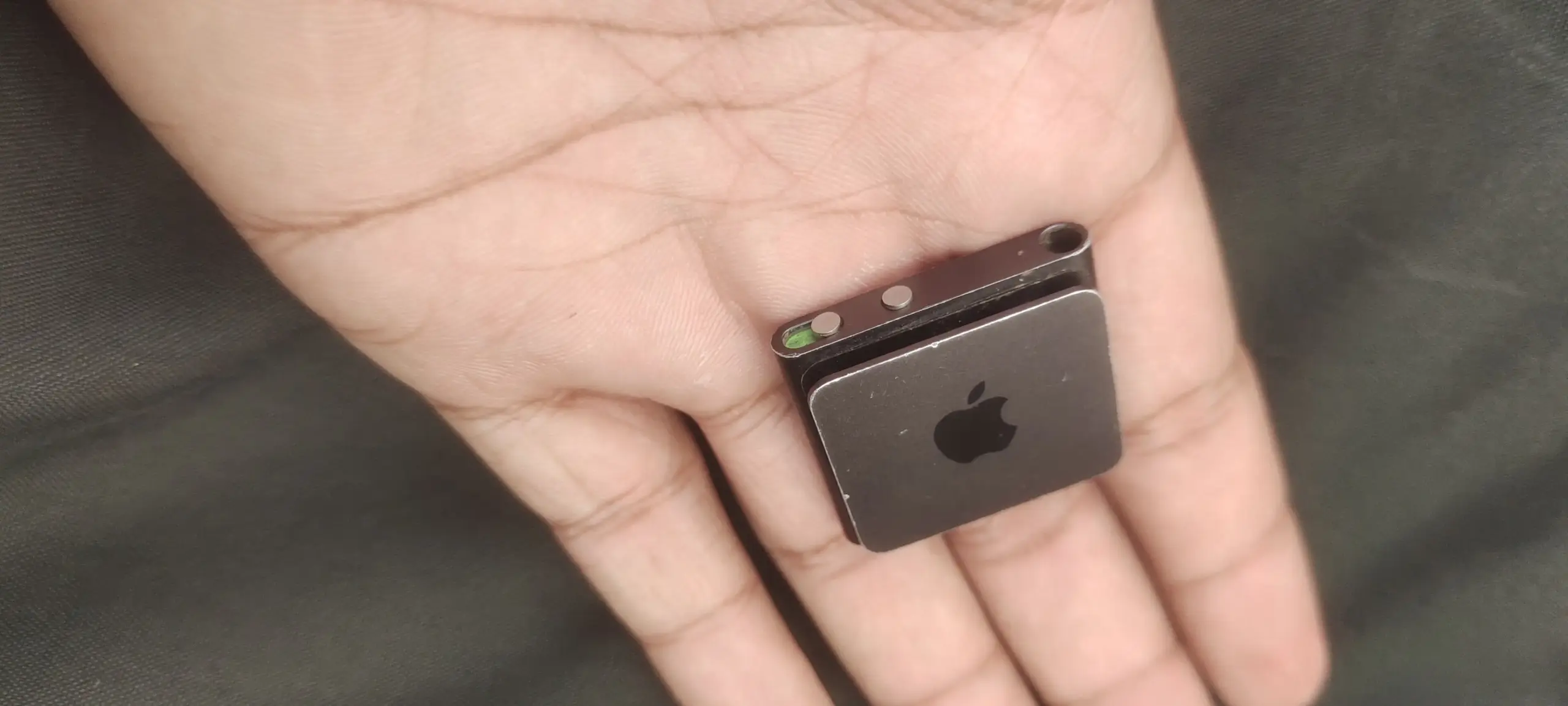 Ipod shuffle 4th generation